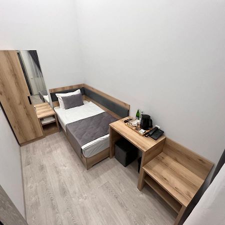 Rever Hotel Tasjkent Eksteriør bilde