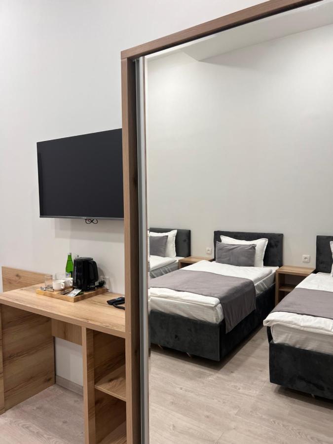 Rever Hotel Tasjkent Eksteriør bilde