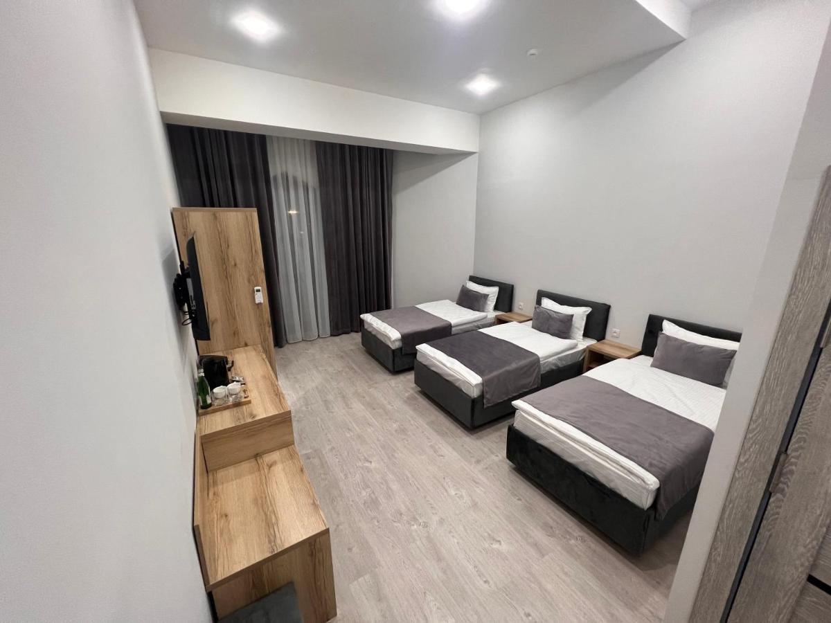 Rever Hotel Tasjkent Eksteriør bilde